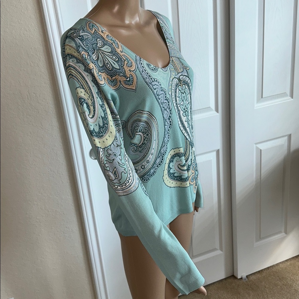 NWT Casual Corner Mint Paisley Sweater Size Large. - Picture 2 of 13